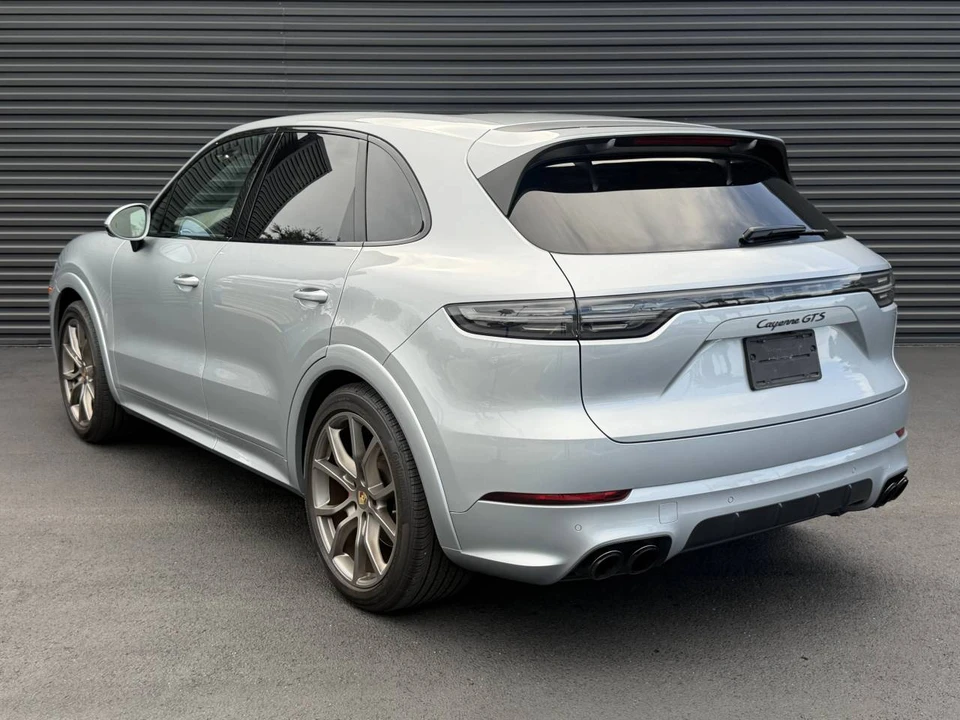 2023 Porsche 9Y0/9Y3 Cayenne GTS - Image 3 of 5