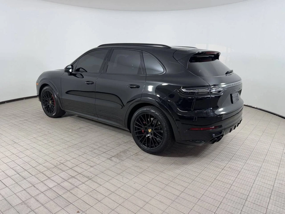 2023 Porsche 9Y0/9Y3 Cayenne GTS - Image 3 of 5