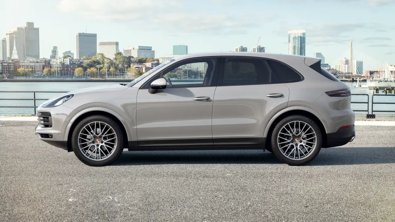 2023 Porsche 9Y0/9Y3 Cayenne - Image 2 of 12
