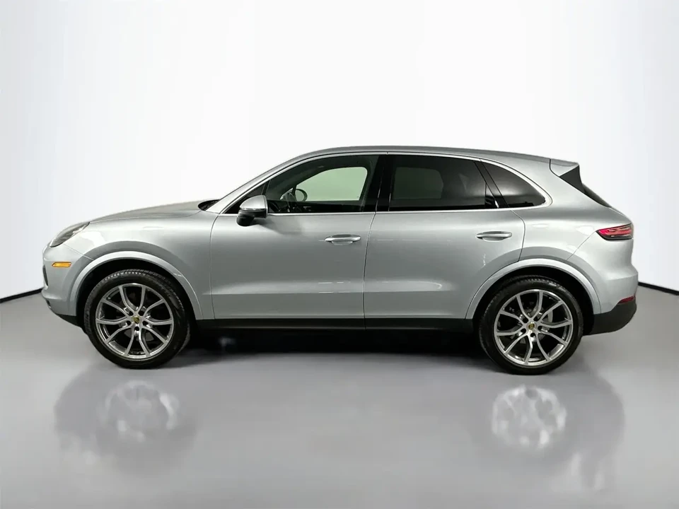 2023 Porsche 9Y0/9Y3 Cayenne - Image 2 of 7