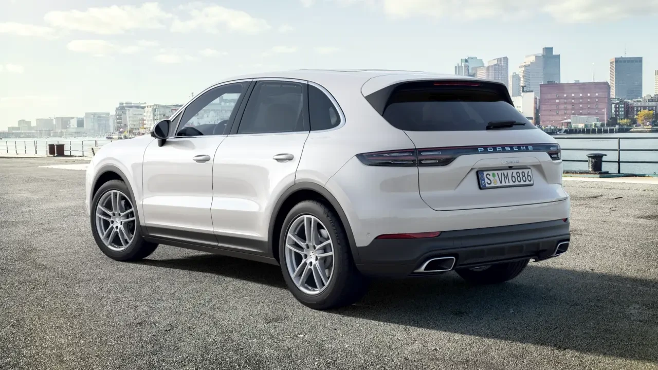 2023 Porsche 9Y0/9Y3 Cayenne - Image 3 of 11