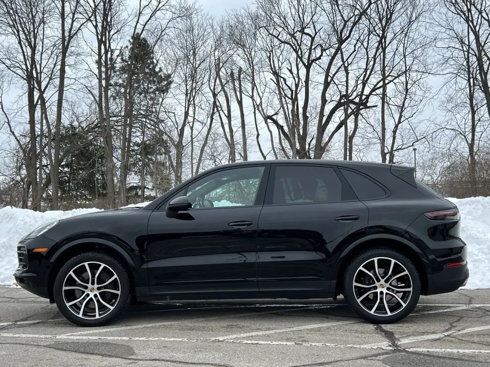 2023 Porsche 9Y0/9Y3 Cayenne - Image 2 of 7