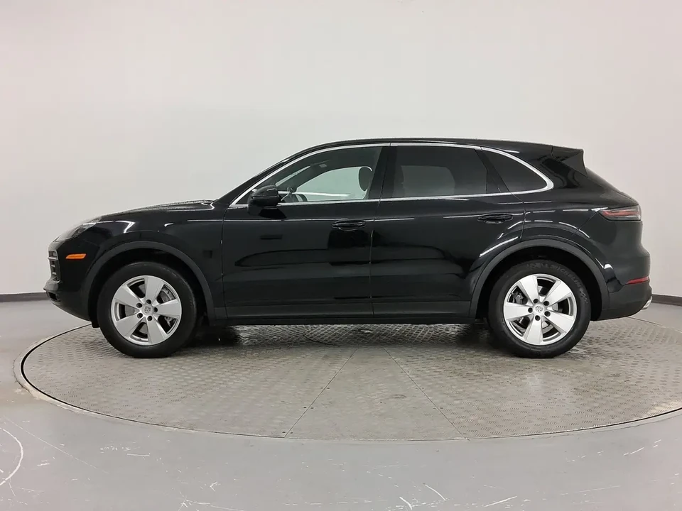 2023 Porsche 9Y0/9Y3 Cayenne - Image 3 of 7