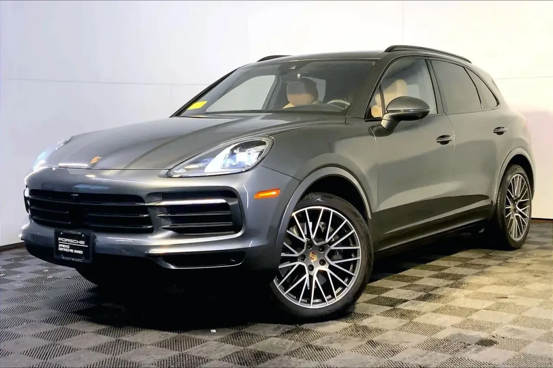 2023 Porsche 9Y0/9Y3 Cayenne - Image 2 of 7