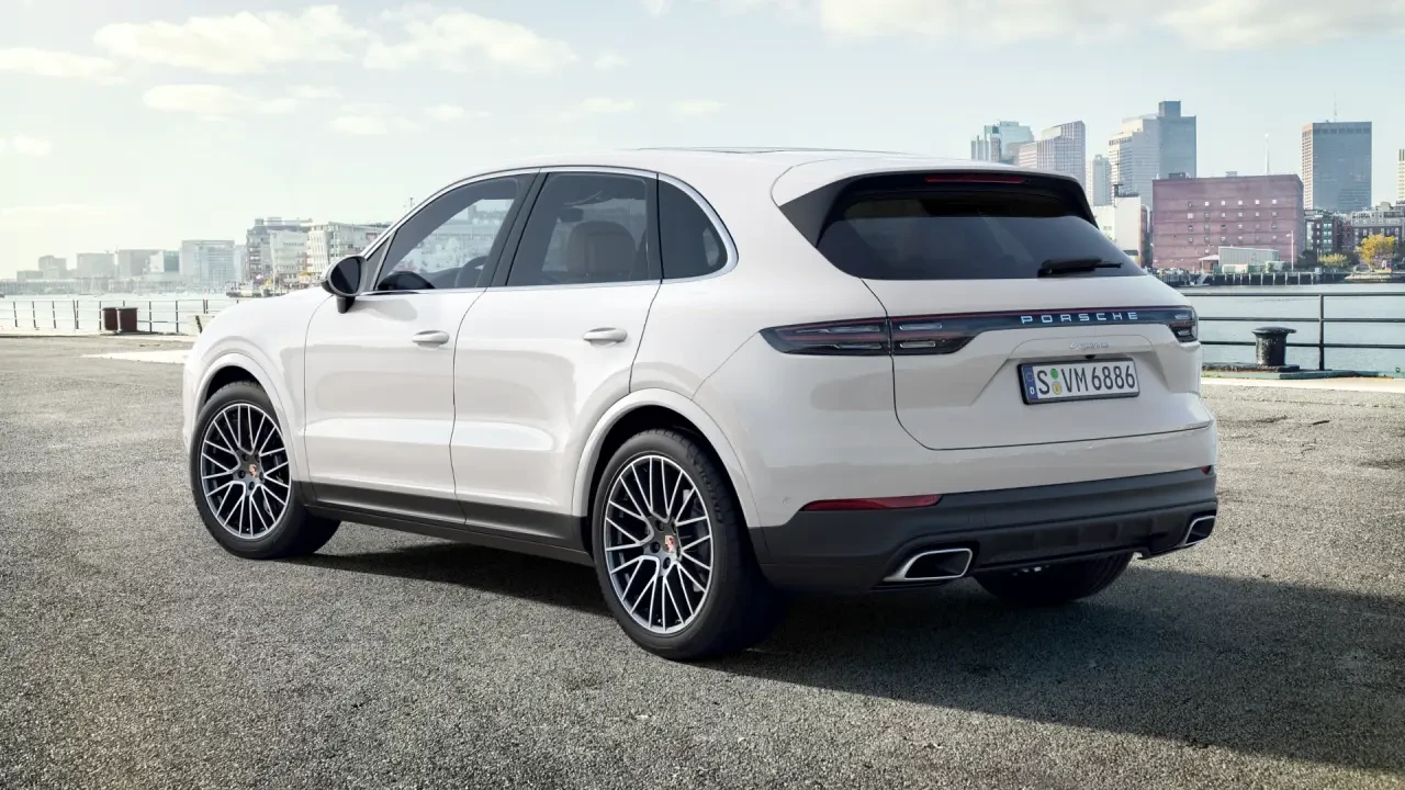 2023 Porsche 9Y0/9Y3 Cayenne - Image 3 of 12