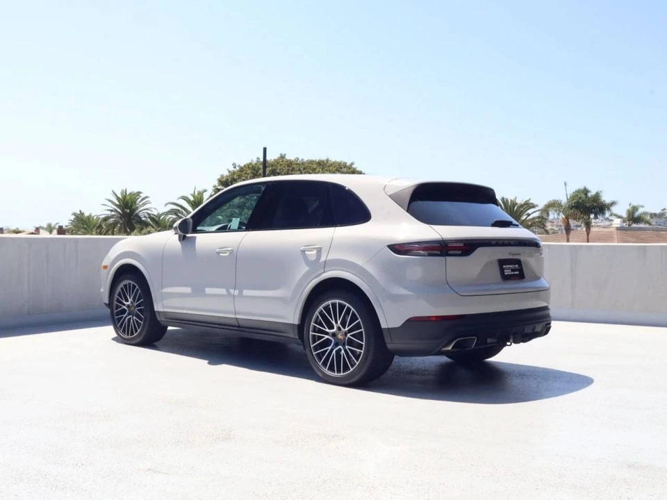 2023 Porsche 9Y0/9Y3 Cayenne - Image 3 of 5