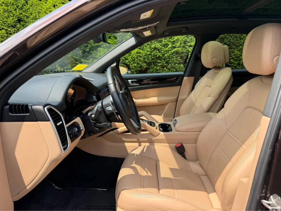 2023 Porsche 9Y0/9Y3 Cayenne - Image 4 of 5