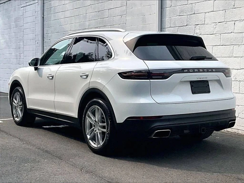 2023 Porsche 9Y0/9Y3 Cayenne - Image 3 of 5