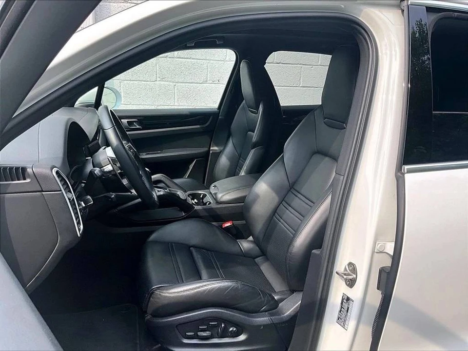 2023 Porsche 9Y0/9Y3 Cayenne - Image 5 of 5