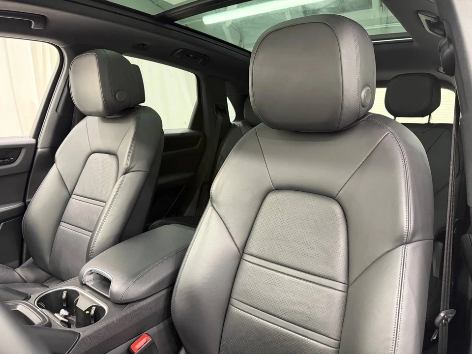 2023 Porsche 9Y0/9Y3 Cayenne - Image 5 of 5