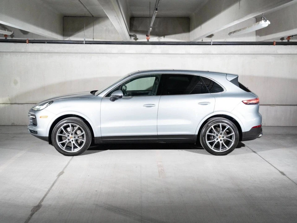 2023 Porsche 9Y0/9Y3 Cayenne - Image 2 of 5