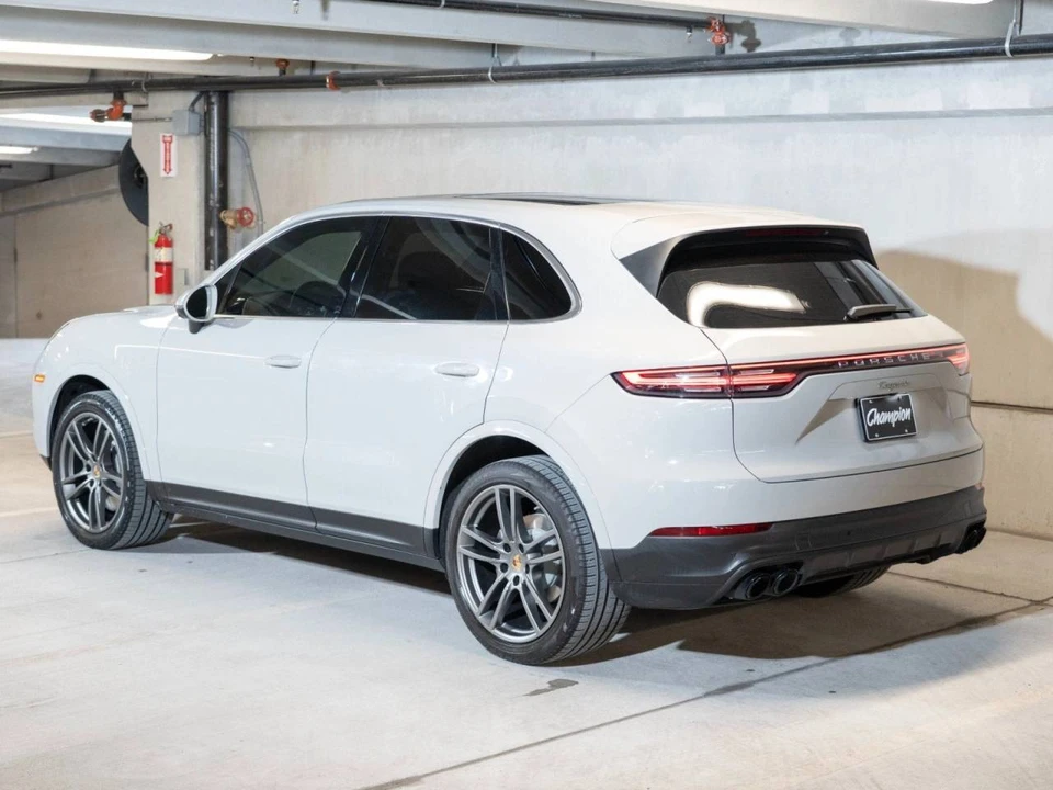 2023 Porsche 9Y0/9Y3 Cayenne - Image 3 of 5