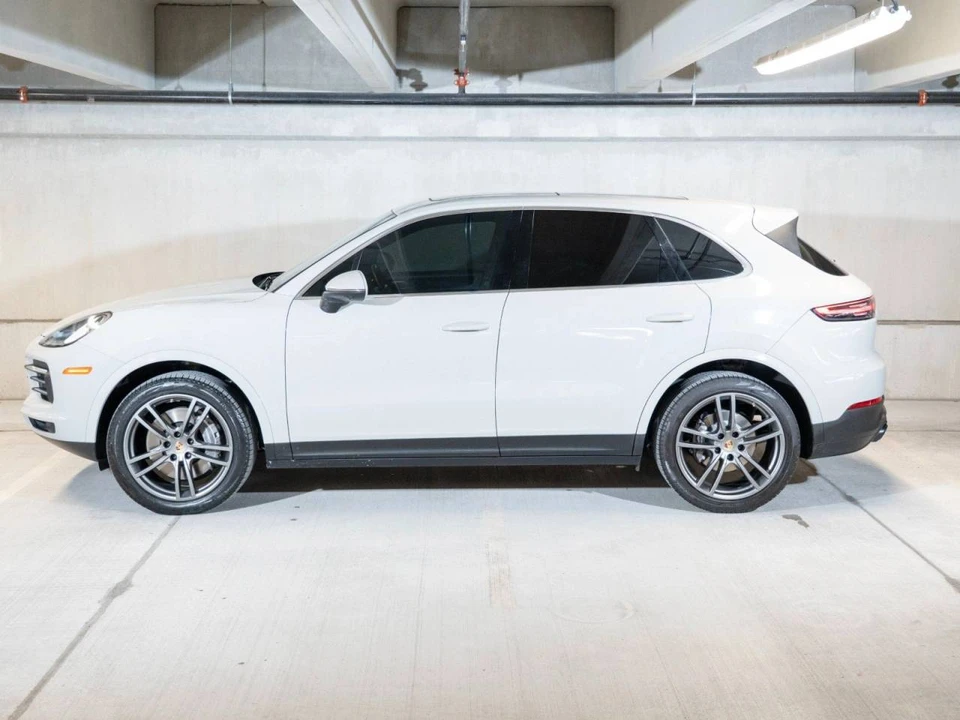 2023 Porsche 9Y0/9Y3 Cayenne - Image 2 of 5