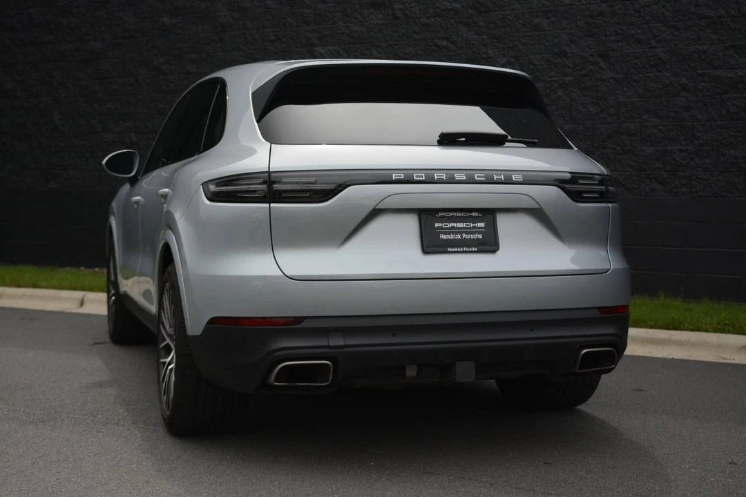 2023 Porsche 9Y0/9Y3 Cayenne - Image 3 of 5