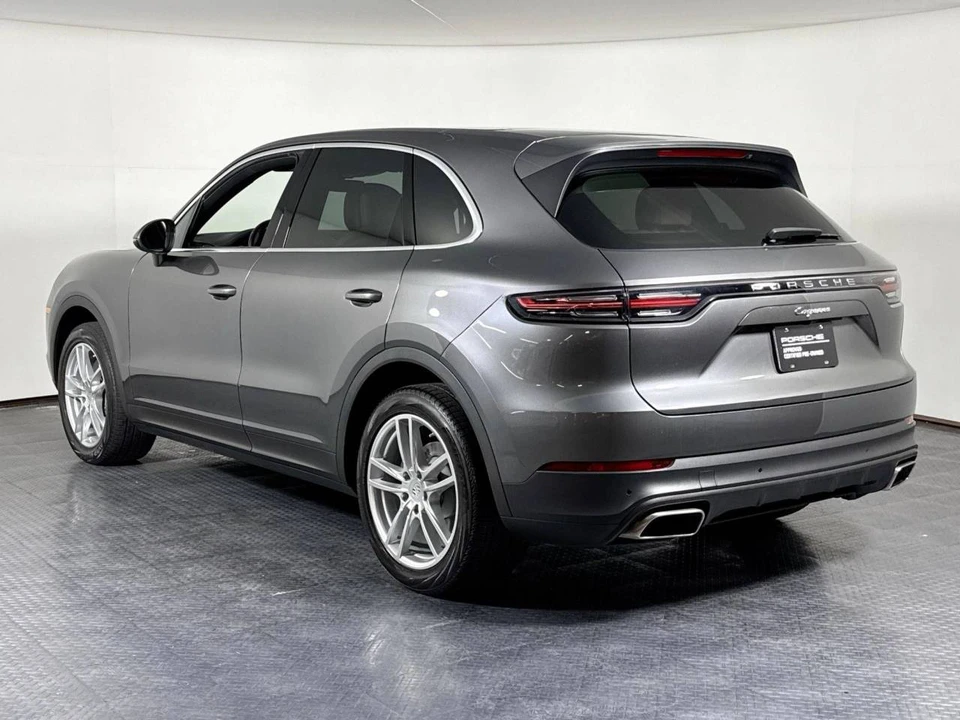 2023 Porsche 9Y0/9Y3 Cayenne - Image 3 of 5