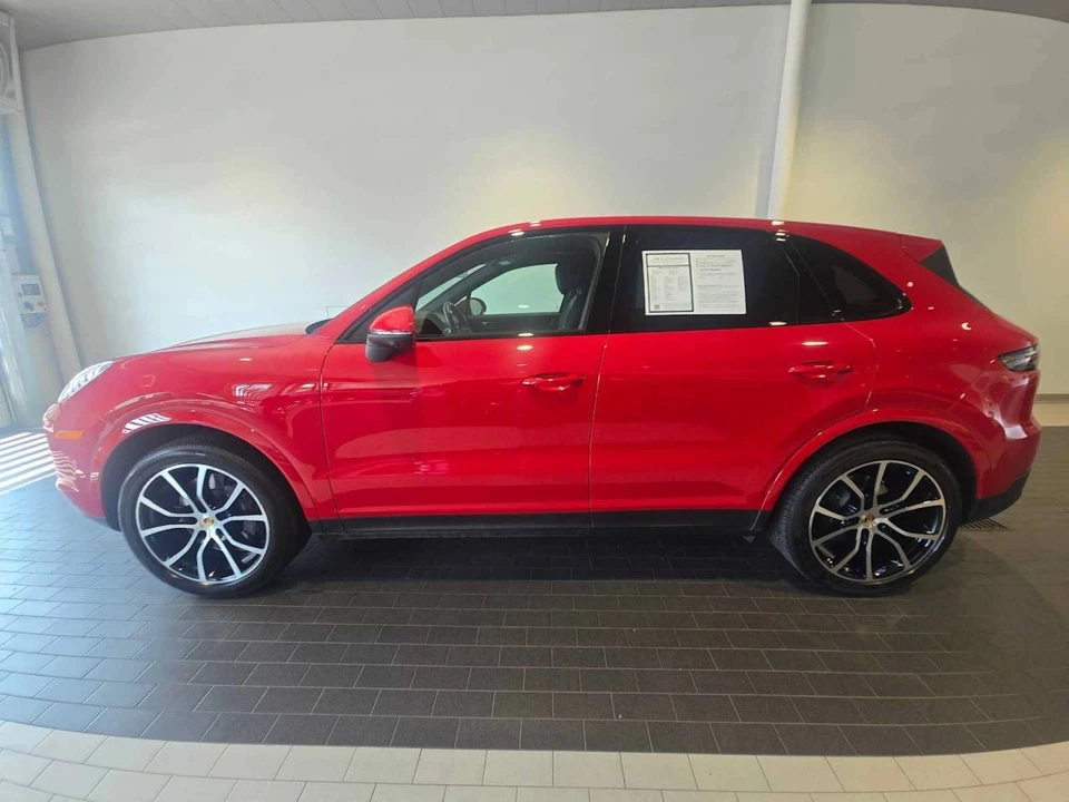 2023 Porsche 9Y0/9Y3 Cayenne - Image 2 of 5