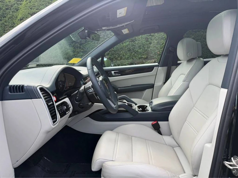 2023 Porsche 9Y0/9Y3 Cayenne - Image 4 of 5