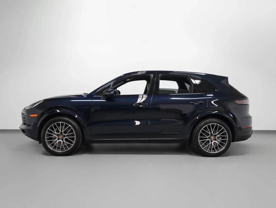 2023 Porsche 9Y0/9Y3 Cayenne - Image 2 of 5