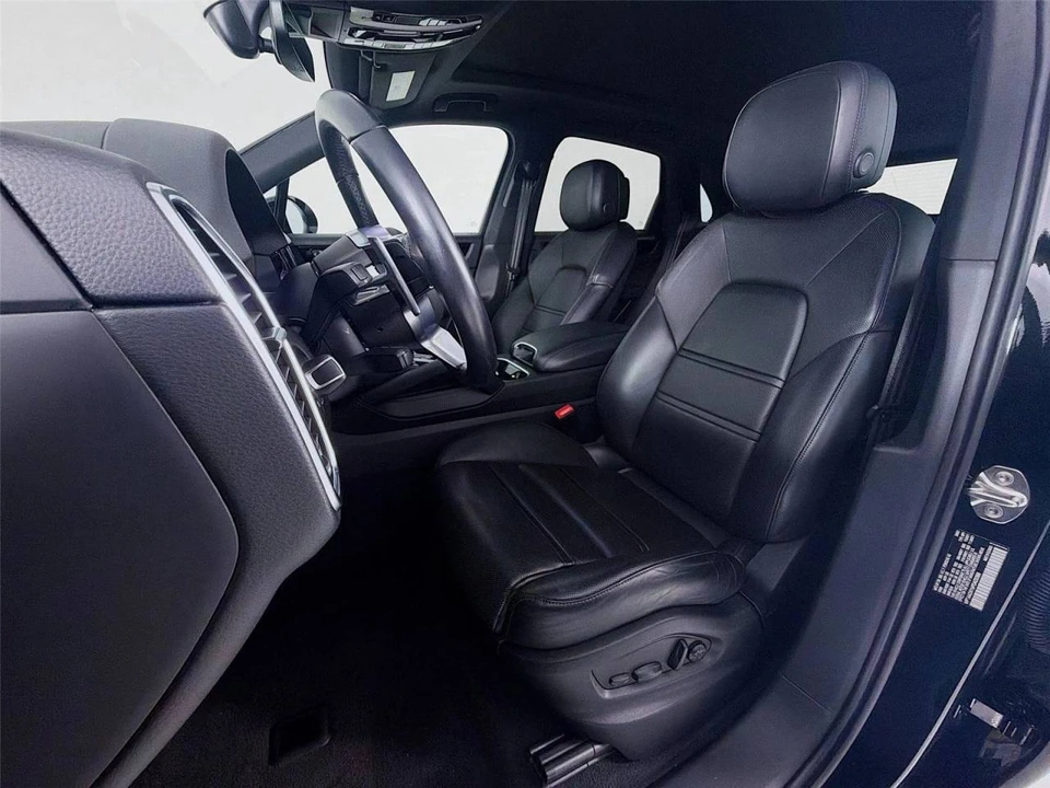 2023 Porsche 9Y0/9Y3 Cayenne - Image 5 of 5