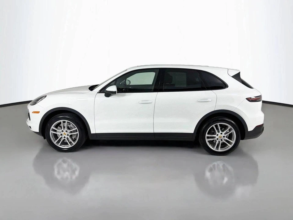 2023 Porsche 9Y0/9Y3 Cayenne - Image 2 of 5