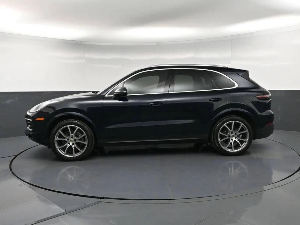 2023 Porsche 9Y0/9Y3 Cayenne - Image 2 of 5