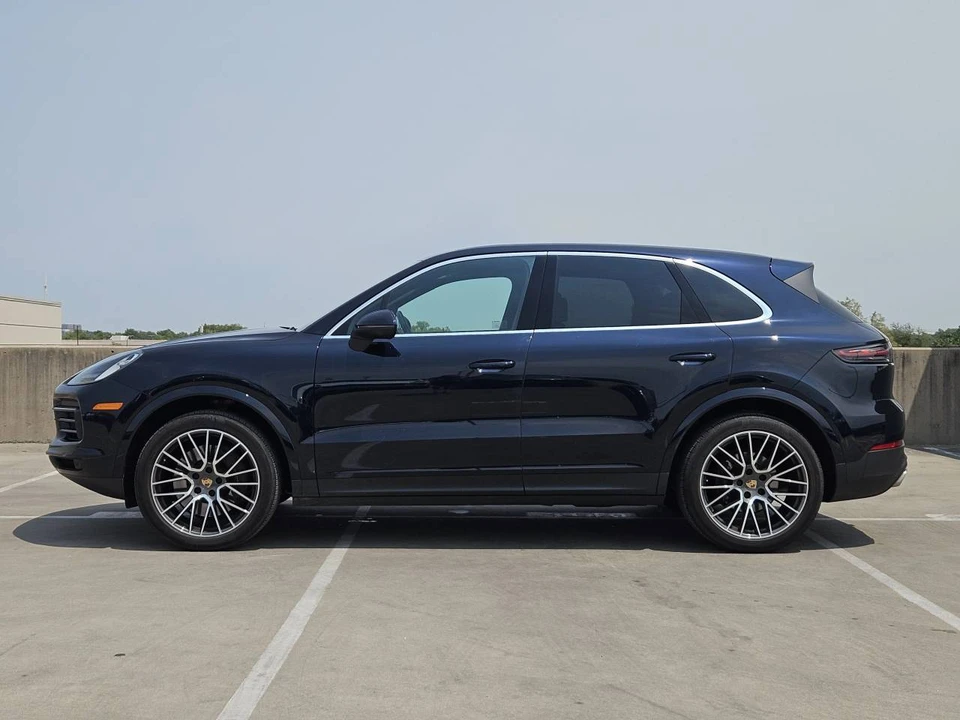 2023 Porsche 9Y0/9Y3 Cayenne - Image 2 of 5