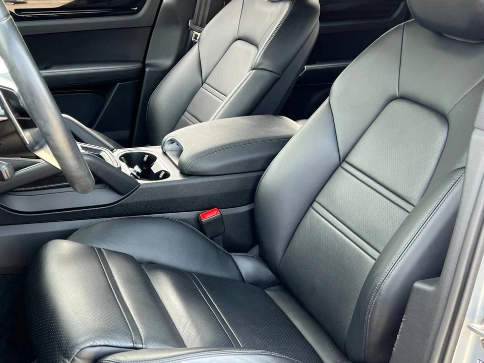 2023 Porsche 9Y0/9Y3 Cayenne - Image 5 of 5