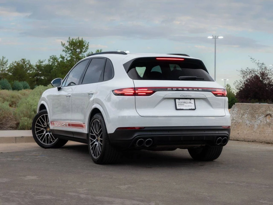 2023 Porsche 9Y0/9Y3 Cayenne - Image 3 of 5