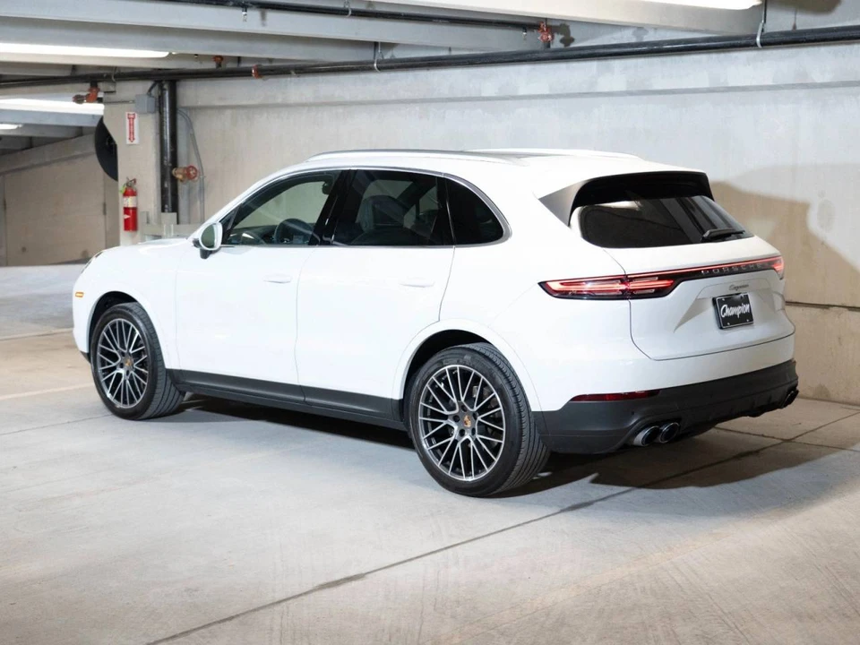 2023 Porsche 9Y0/9Y3 Cayenne - Image 3 of 5