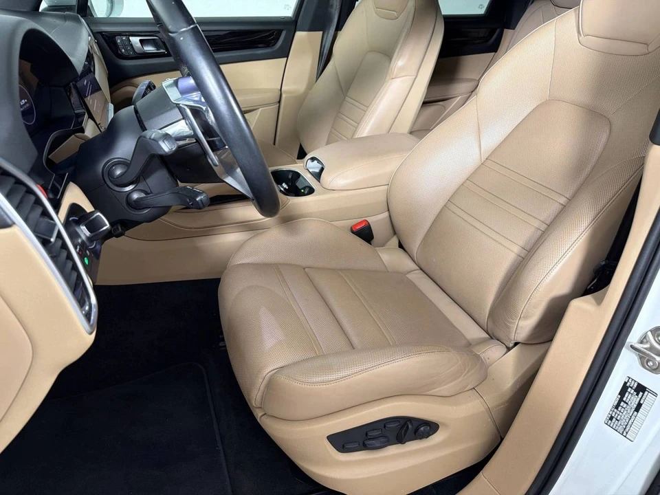 2023 Porsche 9Y0/9Y3 Cayenne - Image 5 of 5
