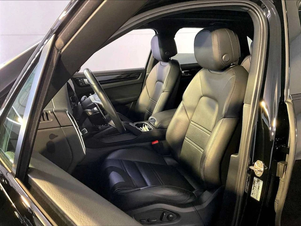 2023 Porsche 9Y0/9Y3 Cayenne - Image 5 of 5