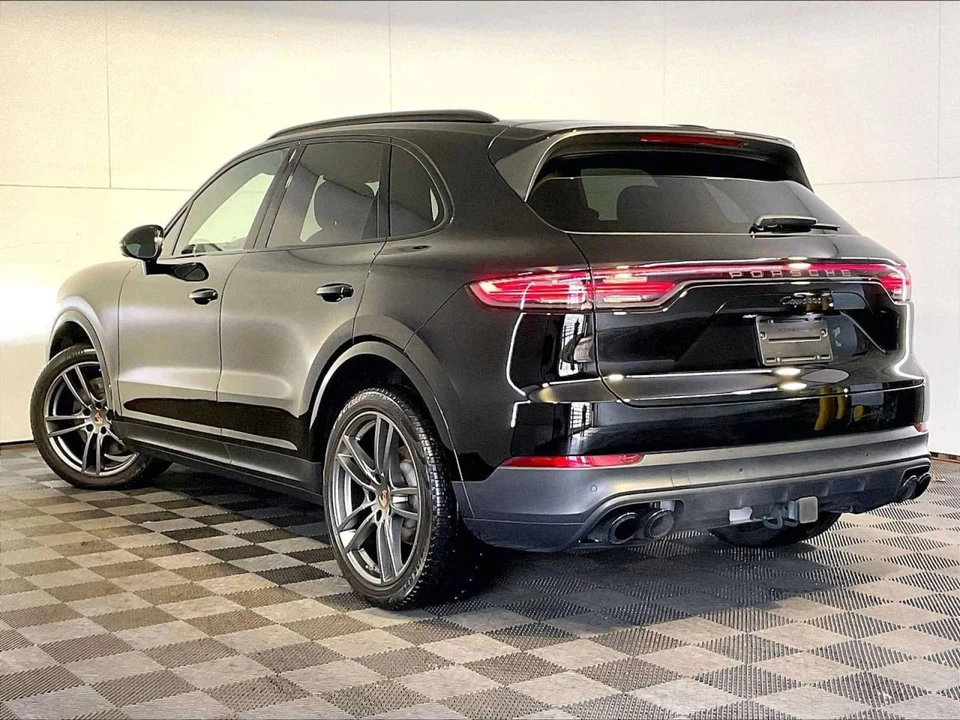 2023 Porsche 9Y0/9Y3 Cayenne - Image 3 of 5