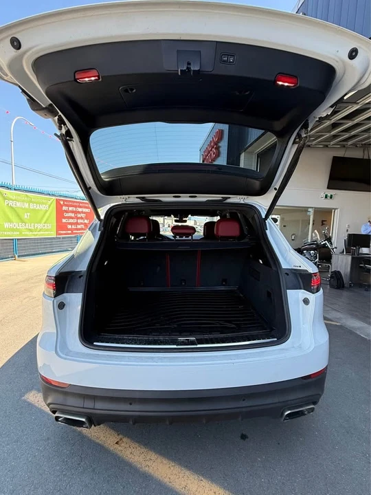 2023 Porsche 9Y0/9Y3 Cayenne - Image 7 of 15