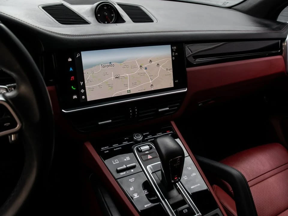 2023 Porsche 9Y0/9Y3 Cayenne - Image 18 of 20