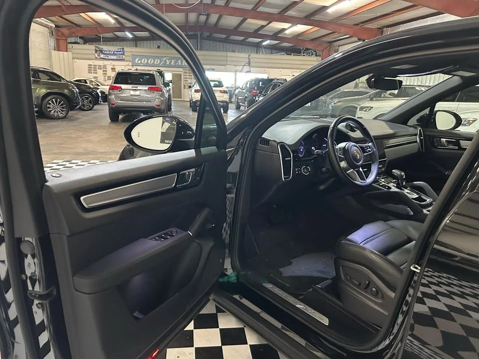 2023 Porsche 9Y0/9Y3 Cayenne - Image 9 of 20