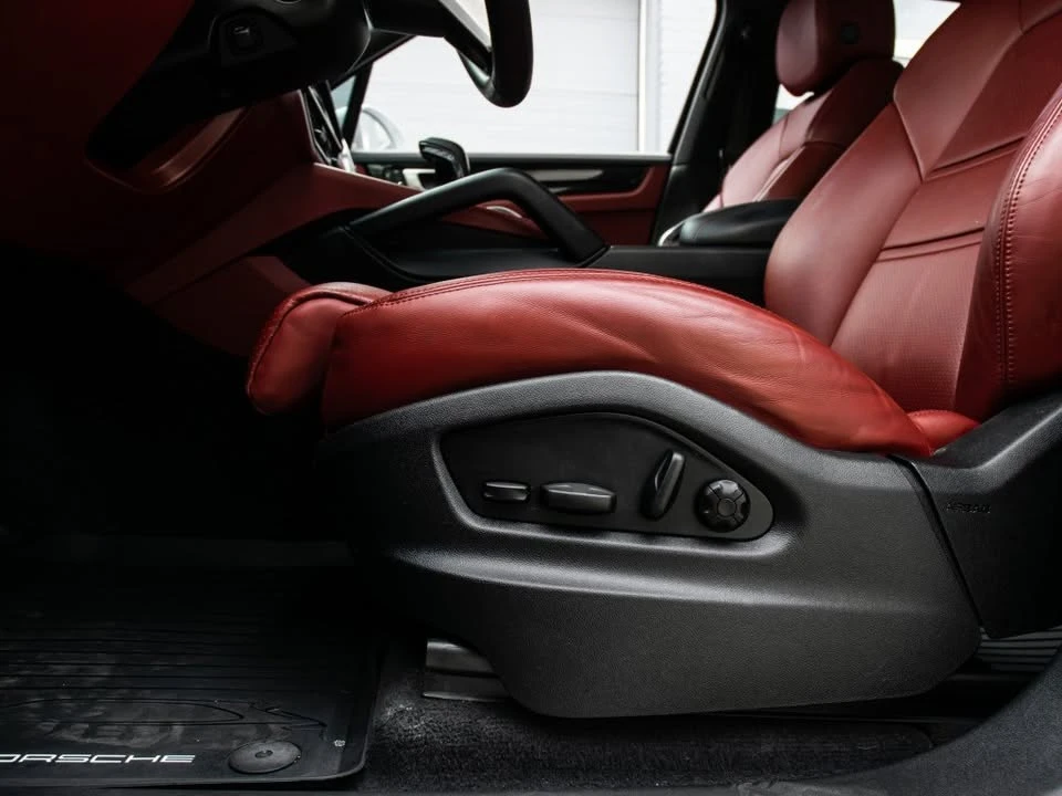 2023 Porsche 9Y0/9Y3 Cayenne - Image 13 of 20