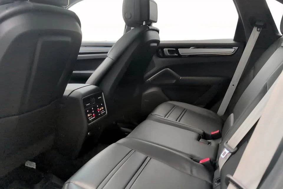 2023 Porsche 9Y0/9Y3 Cayenne - Image 10 of 10