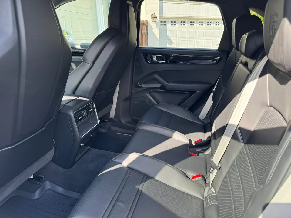 2023 Porsche 9Y0/9Y3 Cayenne - Image 9 of 12