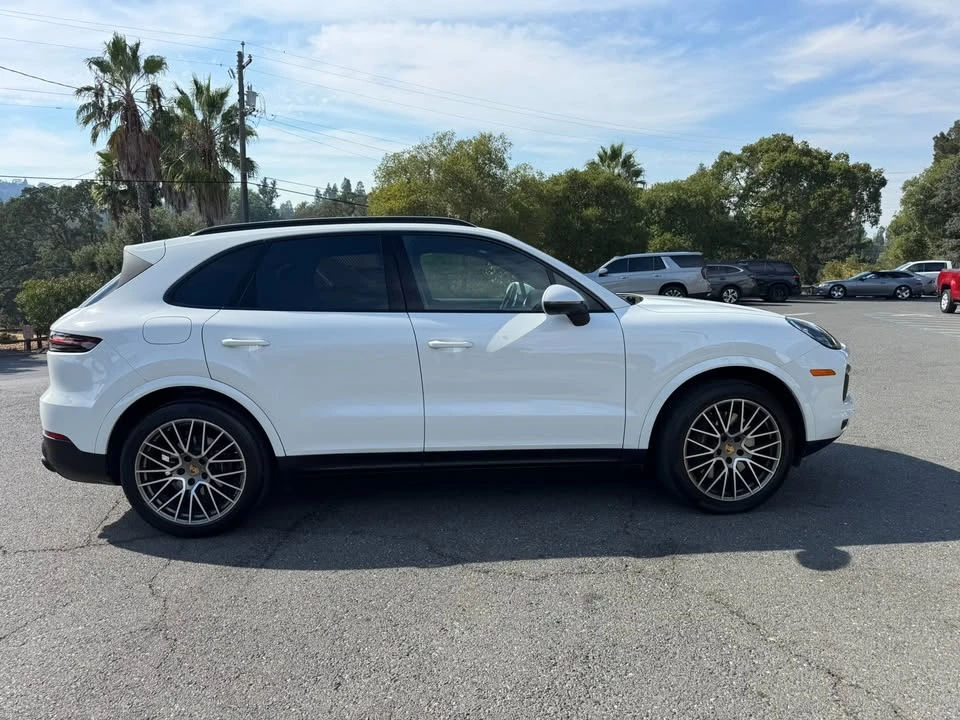 2023 Porsche 9Y0/9Y3 Cayenne - Image 4 of 12
