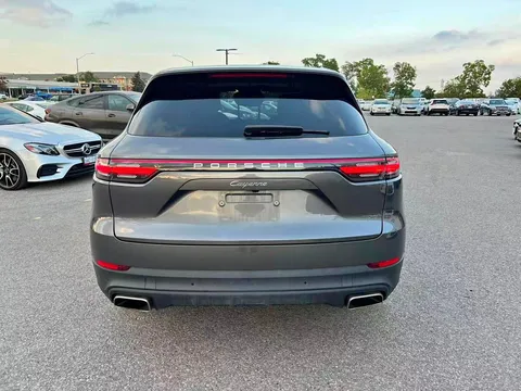 2023 Porsche Cayenne