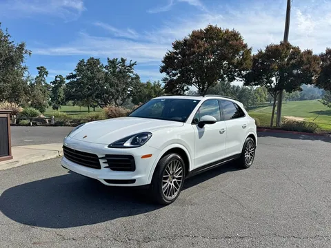 2023 Porsche Cayenne Platinum Edition