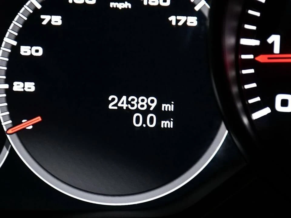 2023 Porsche 9Y0/9Y3 Cayenne - Image 18 of 20