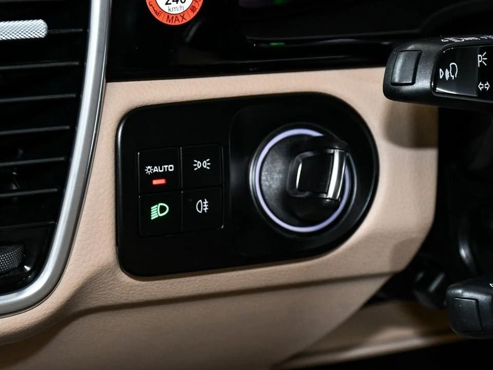 2023 Porsche 9Y0/9Y3 Cayenne - Image 16 of 20