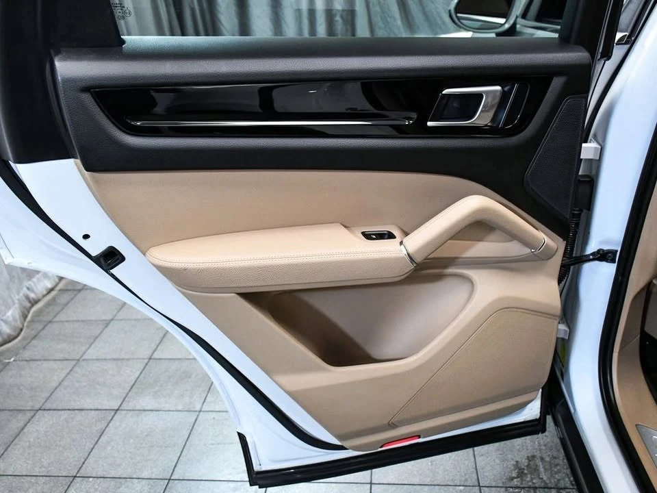 2023 Porsche 9Y0/9Y3 Cayenne - Image 11 of 20