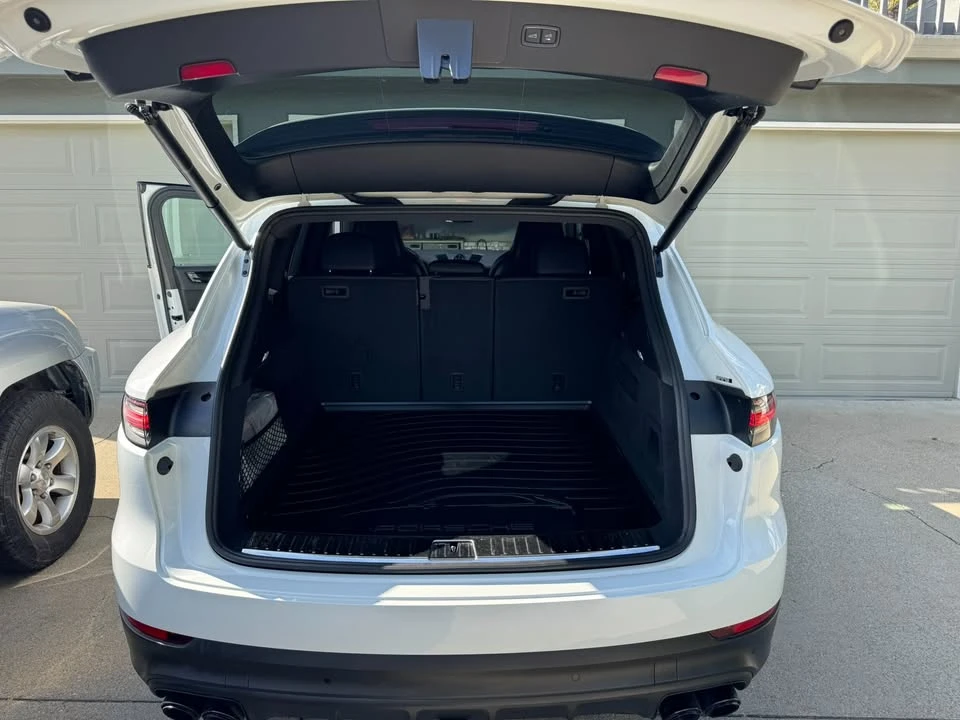 2023 Porsche 9Y0/9Y3 Cayenne - Image 6 of 12
