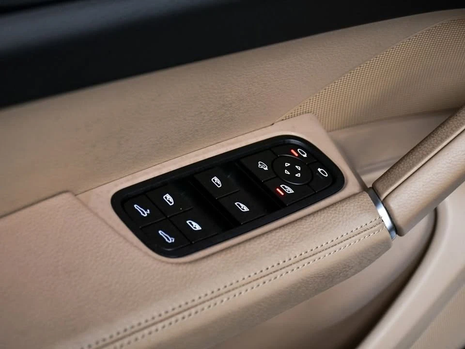 2023 Porsche 9Y0/9Y3 Cayenne - Image 10 of 20
