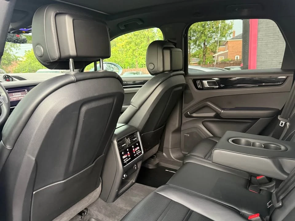 2023 Porsche 9Y0/9Y3 Cayenne - Image 14 of 15
