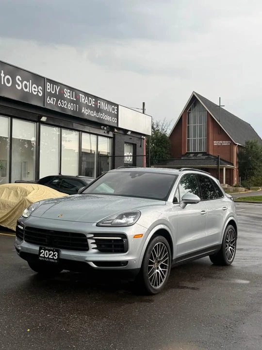 2023 Porsche 9Y0/9Y3 Cayenne - Image 2 of 15