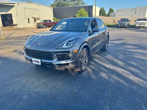 2023 Porsche Cayenne Base