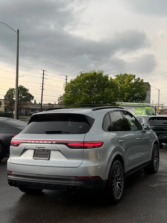 2023 Porsche 9Y0/9Y3 Cayenne - Image 4 of 15